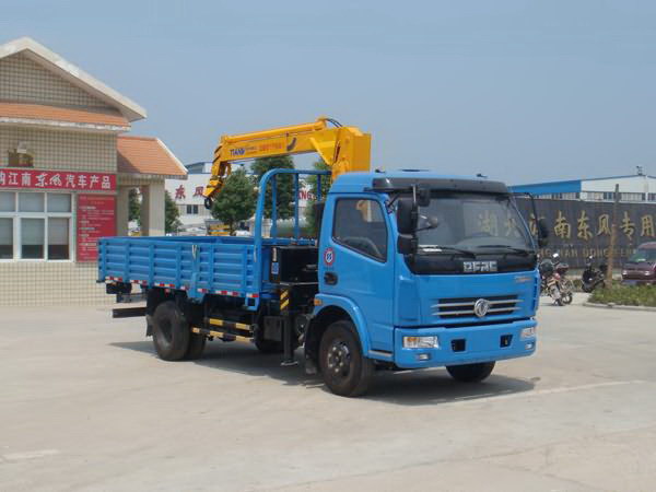 蘇州哪里有隨車吊賣|2噸-12噸隨車起重運(yùn)輸車|隨車吊廠家直銷