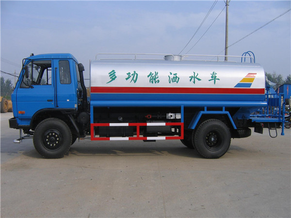 東風(fēng)D9玉柴170馬力發(fā)動(dòng)機(jī)正宗國(guó)五灑水車