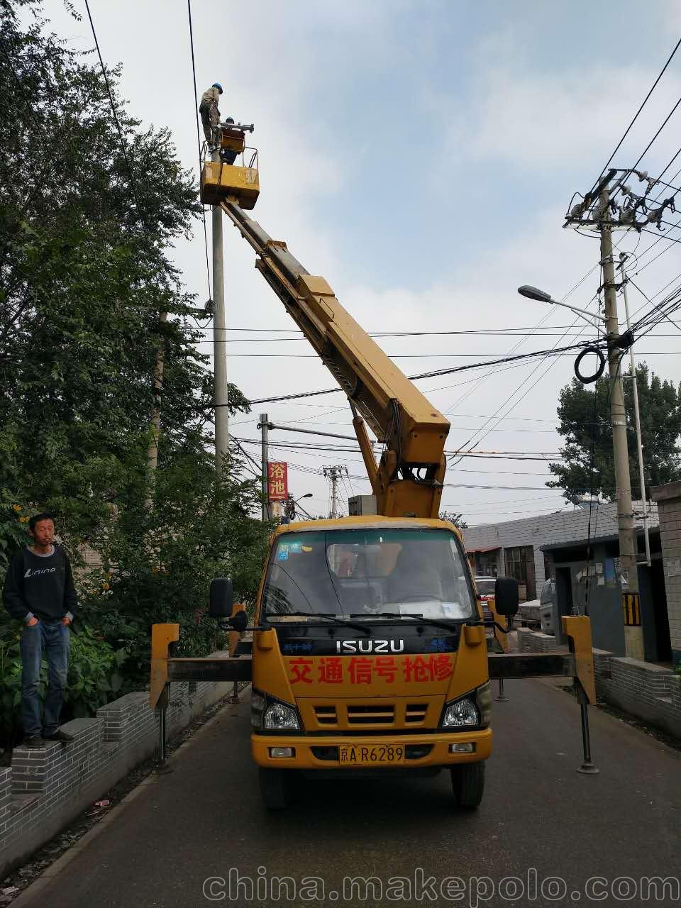 出租高空作業(yè)車高空車云梯車吊車升降車租賃