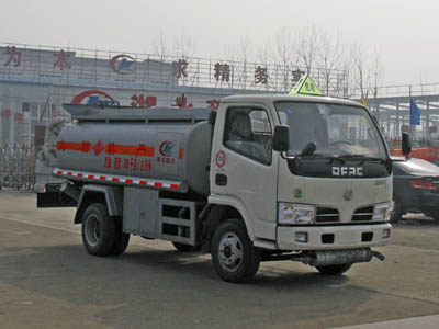 3噸運油車配置，6噸加油車圖片，9噸稅控加油車全新參數(shù)