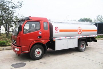 5噸油罐車(chē)廠家 5噸加油車(chē)價(jià)格 5噸多功能加油車(chē)廠家銷(xiāo)售