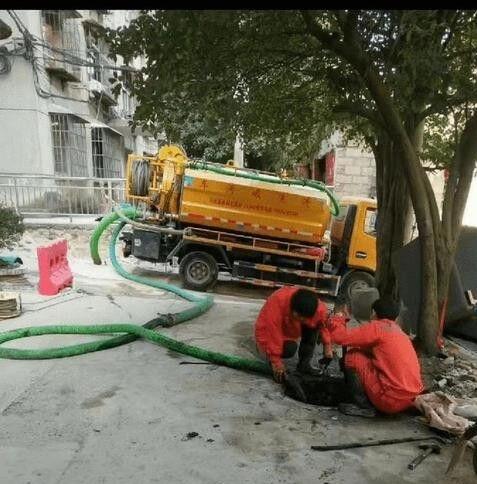 太原南中環(huán)街雨污水管道清洗清理化糞池管道疏通抽污