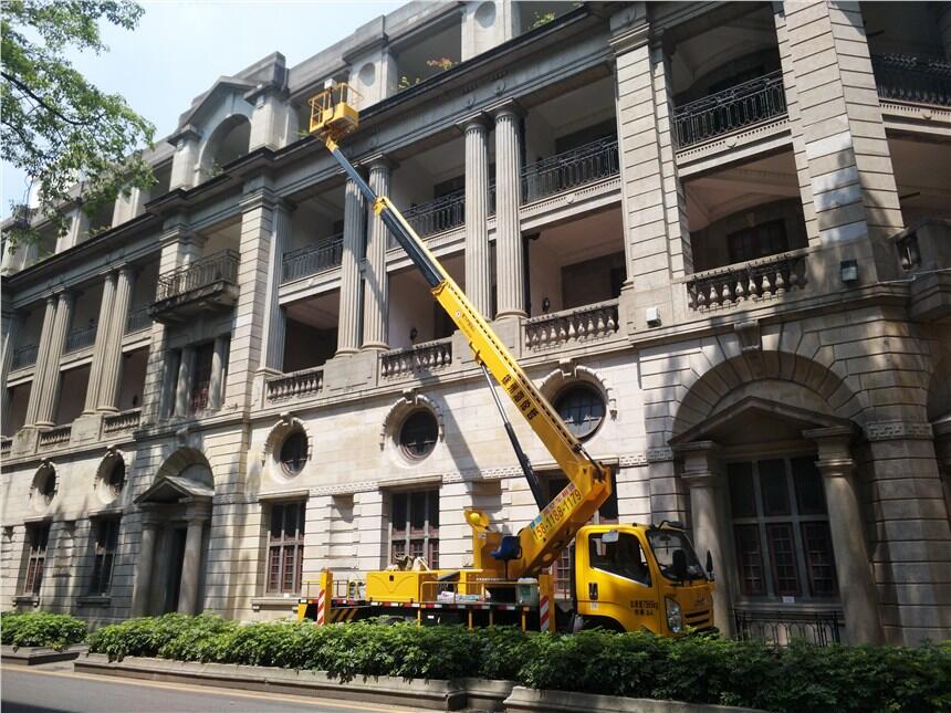 祥順高空作業(yè)平臺、升降車、路燈車、合作公路安全設施