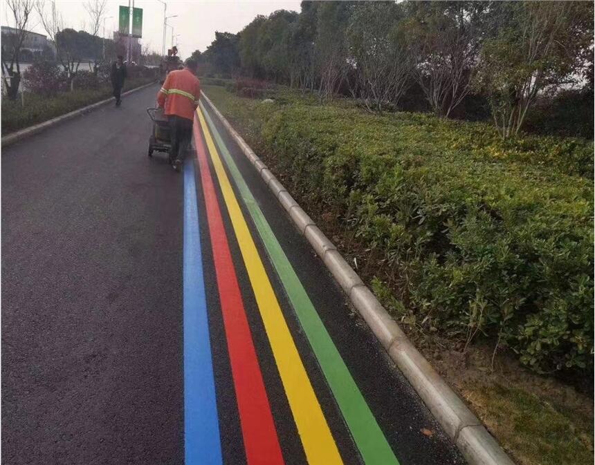 提供質(zhì)量保證的南京道路、馬路、公路標線劃線價格