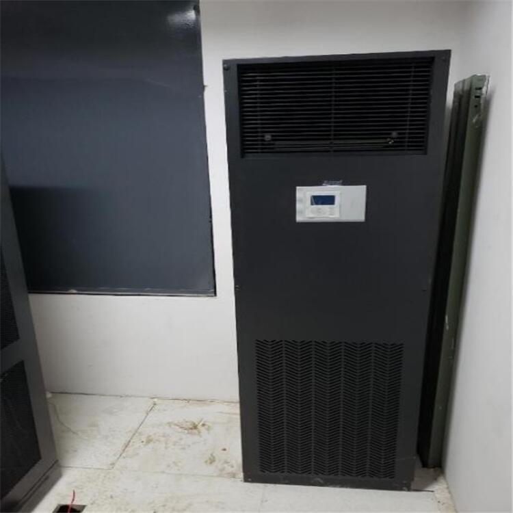 艾亞特UPS電源80KVA 100KVA艾亞特UPS不間斷電源