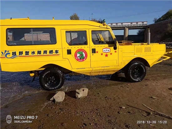 泥石流災(zāi)區(qū)物資運(yùn)輸-水陸兩棲全地形車45°爬坡能力突破復(fù)雜地形