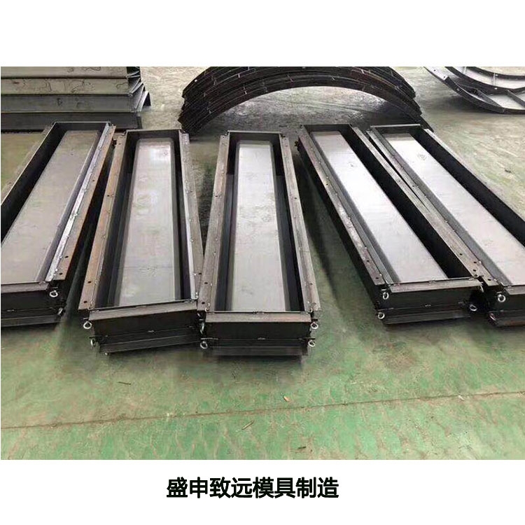 水泥隔離墩模具 來賀 防撞隔離墩鋼模具 預制隔離墩模具 高速隔離墩鋼模具 報價單