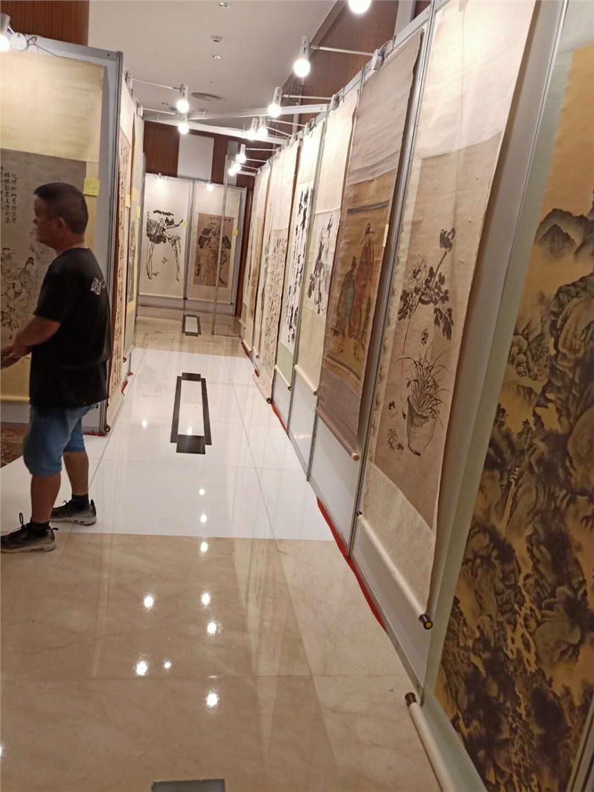 八棱柱掛畫(huà)展板租賃八棱柱展板銷(xiāo)售