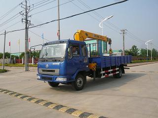 隨車吊隨車起重運(yùn)輸車