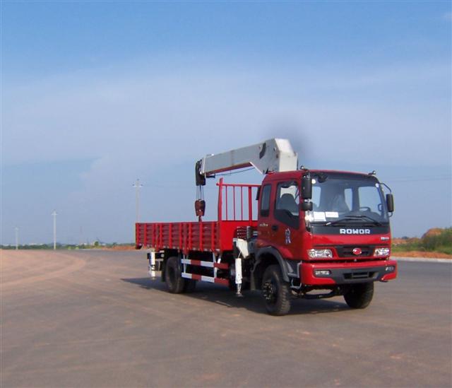 單橋隨車起重運輸車(8T吊機(jī))