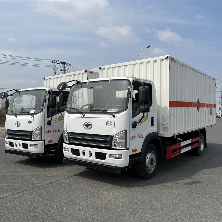 解放小黃牌欄板式液化氣瓶運(yùn)輸車城市配送煤氣車