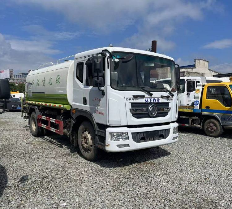 環(huán)衛(wèi)灑水園林綠化城市降塵運水車上戶無憂支持分期